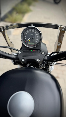 Harley Davidson Iron 883