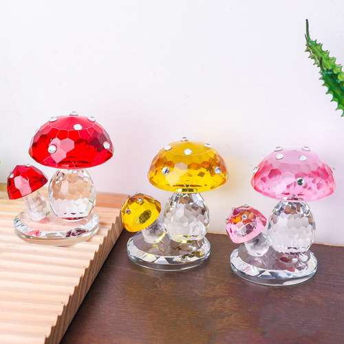 Imitation Crystal Statue Art Craft Red Collection Rosa