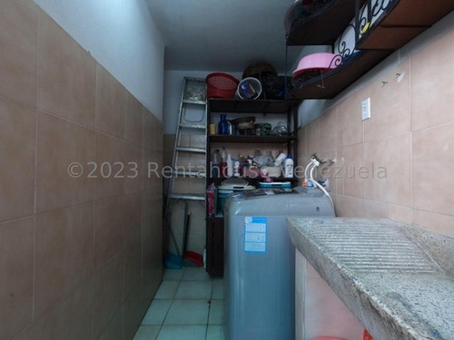 Imagen 12 de 30 de Casa En Venta Urbanización Fundalara. Barquisimeto. Tu Asesor De Confianza Kenlimar Nieto. Contactame *0424 5/2/2/3/7/9/7* Código Flex 23-20591