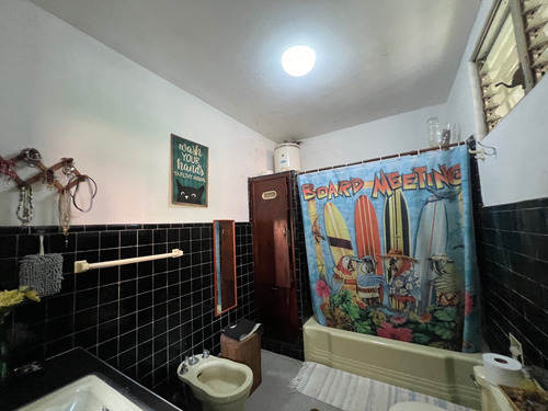 Se Vende Casa Con Gran Potencial En Los Palos Grandes.