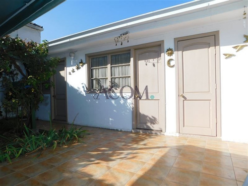 Imagen 7 de 12 de Casa En Venta De 5 Dorm. En Providencia