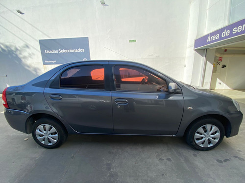 Toyota Etios 1.5 Sedan Xs