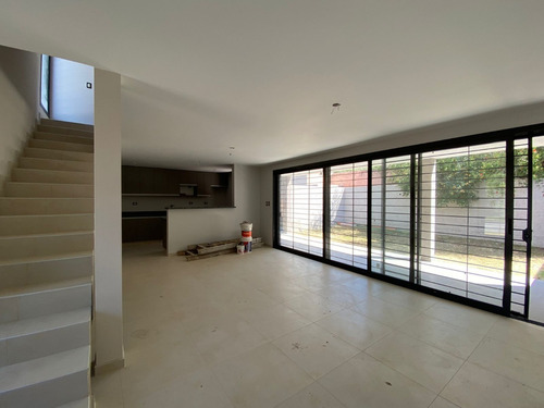 Imagen 4 de 16 de Duplex 3 Dorm 3 Baños A Estrenar - A Mts De Av. Recta Martinolli - Arguello