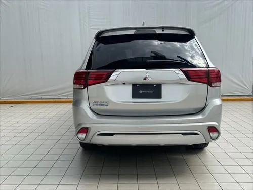 Mitsubishi Outlander 2.4 Se Cvt
