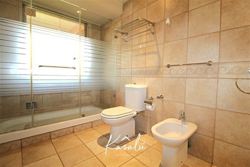 Imagen 20 de 28 de Departamento En Venta De 4 Dorm. En Vitacura