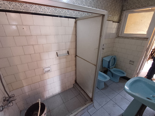 Casa A La Venta 4 Dormitorios Y 2 Baños De Gran Patio