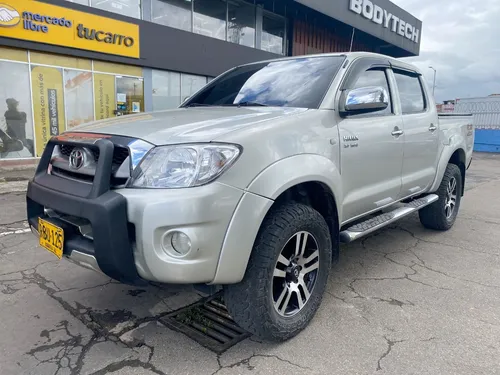 Toyota Hilux 2.7 Mt