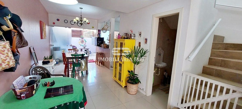 Imagem 7 de 30 de Belo Sobrado Em Terreno Individual De 03 Dormitórios Em Garopaba! - 4589