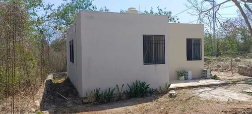 Casa De Dos Recámaras Y Un Baño, Amplio Terreno