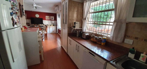 Imagen 6 de 14 de Excelente Casa 5 Amb Reciclada , A Mts De La Plaza De Devoto