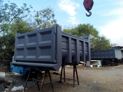 Imagen 8 de 14 de Caja De Volteo De 7 M3 Piso De 1/4 Y Paredes 3/16