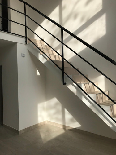 Imagen 7 de 14 de Excelente 2 Ambientes Tipo Dúplex En Venta!