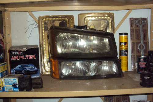 Faros Delanteros Silverado Cheyene 2004 07 Par Lado Derecho 