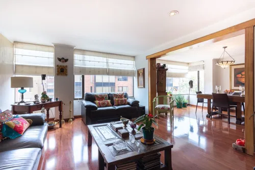 Apartamento En Venta En El Chicó. Cod V3997