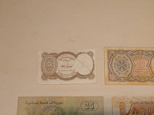 Billetes De Egipto Antiguos One Pound Piastres Son 4