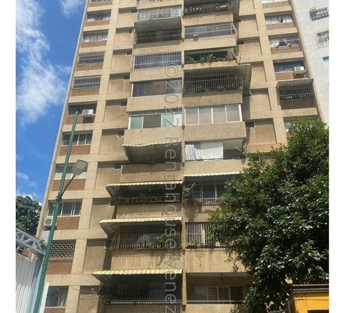 Apartamento Venta En Chacao 23-15517