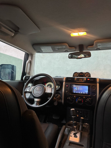 Toyota Fj Cruiser 3p Premium Aa Ee Ra Abs 4x4 At
