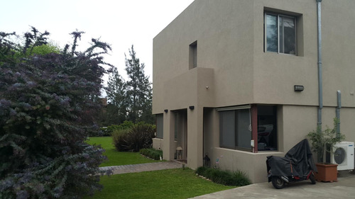 Venta Casa En Aldea Fisherton