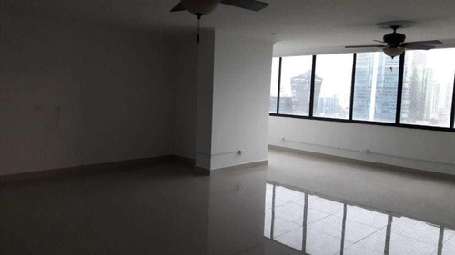Imagen 5 de 14 de Venta De Apartamento Espacioso En Marbella Tower 2 20-2956