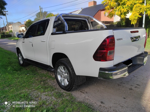 Toyota Hilux 2.8 Cd Srv Pack 177cv 4x2 2018