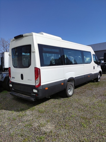 Imagen 4 de 4 de Iveco Daily 19+1