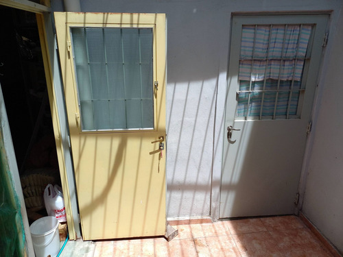 Imagen 17 de 30 de Casa + Departamento En Venta - Barrio Pueyrredon