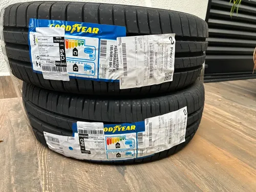 Kit 2 Pneus 185/60R15 Goodyear EfficientGrip Performance 88H Aro