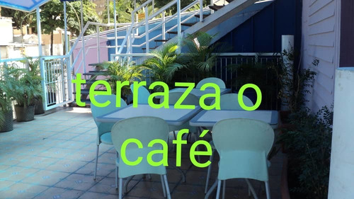 Imagen 2 de 13 de Vendo Edificio Comercial 1744m2 Los Chaguaramos. 3585