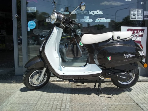 Imagen 2 de 17 de Scooter Motomel Strato Euro 150cc Motovega