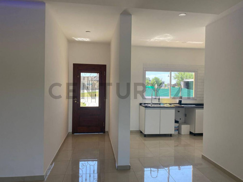 Venta De Casa 4 Ambientes En El Nacional, General Rodríguez