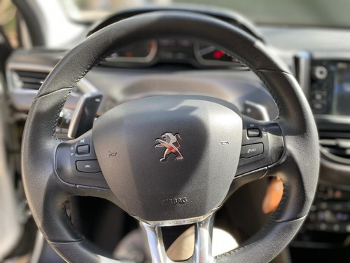 Peugeot 2008 - Grifee