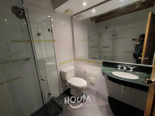 Casa En La Bajada. 5 Habitaciones, 2400 M², Id: 141852