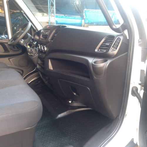 Iveco Daily 45170 2023 Plataforma Guincho Completa Com Ar