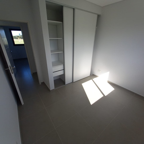Imagen 10 de 14 de Alquiler - Casa 4 Amb C/ Parque - Manzanares