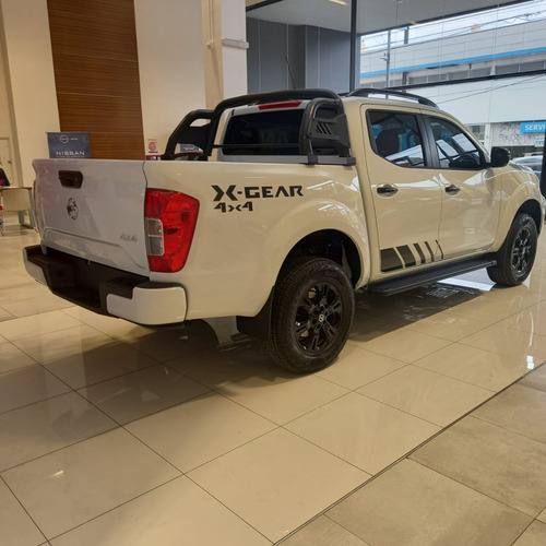 Imagen 4 de 24 de Nissan Frontier 2.3bt X-gear 4x4 At 2022