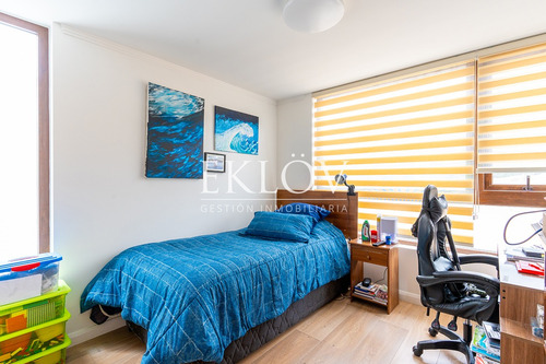 Casa Mediterránea En Lomas De Montemar, Moderna Y Con Vista