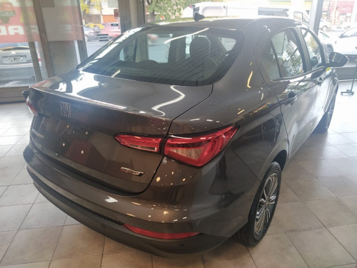 Imagen 5 de 16 de Fiat Cronos 1.8 16v Precision