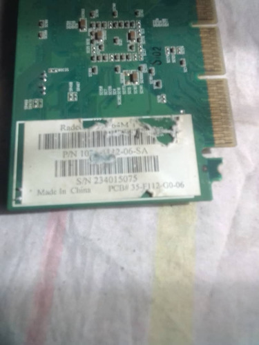 Imagen 3 de 5 de Tarjeta De Video Sapphire Ati Radeon 7000 Agp De 64mb