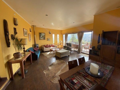 Casa En Venta De 4 Dorm. En Quilpué