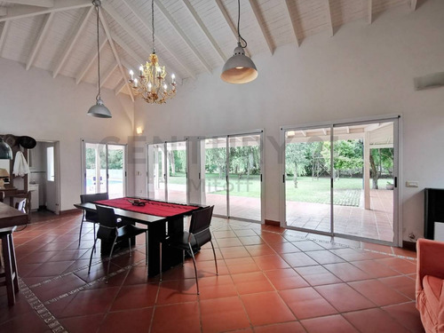 Imagen 21 de 30 de Casa De 3 Dormitorios, Parque Y Pileta En Venta En Campos De Roca