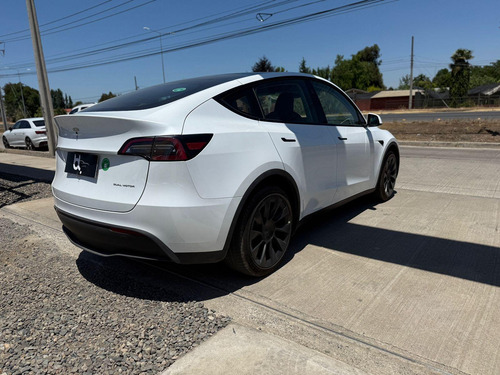 Tesla MODEL Y TESLA MODEL Y LONG RANGE