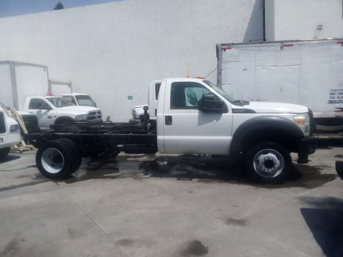 Ford F-550 Chasis Cabina 