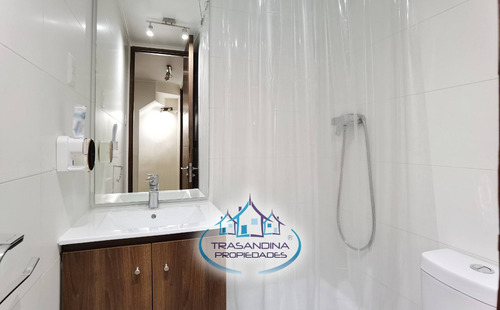 Vende Casa Amoblada 3d 4b 2e - Sector Peñalolén - Santiago