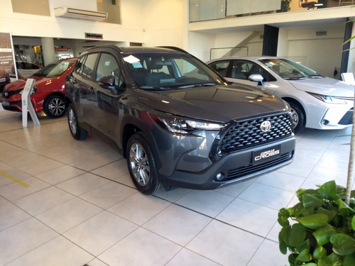 Imagen 2 de 15 de Toyota Corolla Cross Xli 2.0 Cvt Enero 2023