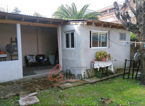 Imagen 9 de 13 de Casa En Venta Lote Terreno 300m2 Garcia 500 Ituzaingo. Oportunidad!