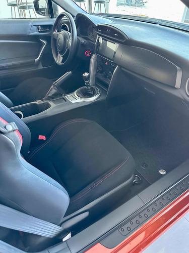 Imagen 8 de 20 de Toyota 86 2014 2.0 Ft Mt