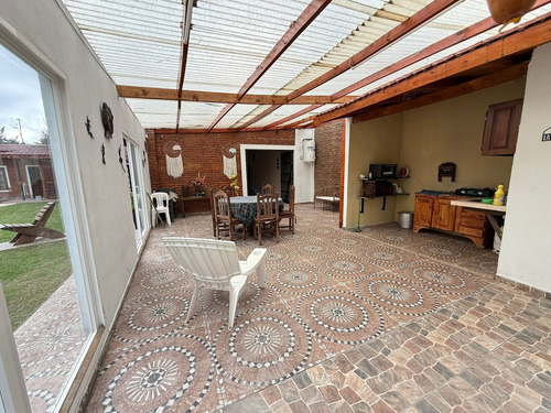 Casa Quinta Moreno - La Reja 930m2 Tot