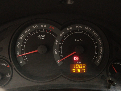 Imagem 9 de 14 de Gm Chevrolet Celta Spirit 1.0 Flex 2011 2p