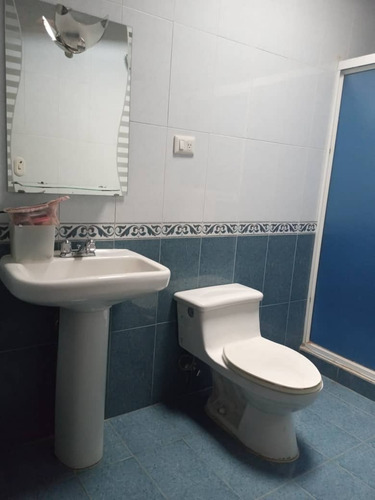 Imagen 10 de 18 de Casa En Venta En La Candelaria Maracay // 04243385555