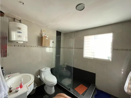 Se Vende Casa Urb. Los Chorros